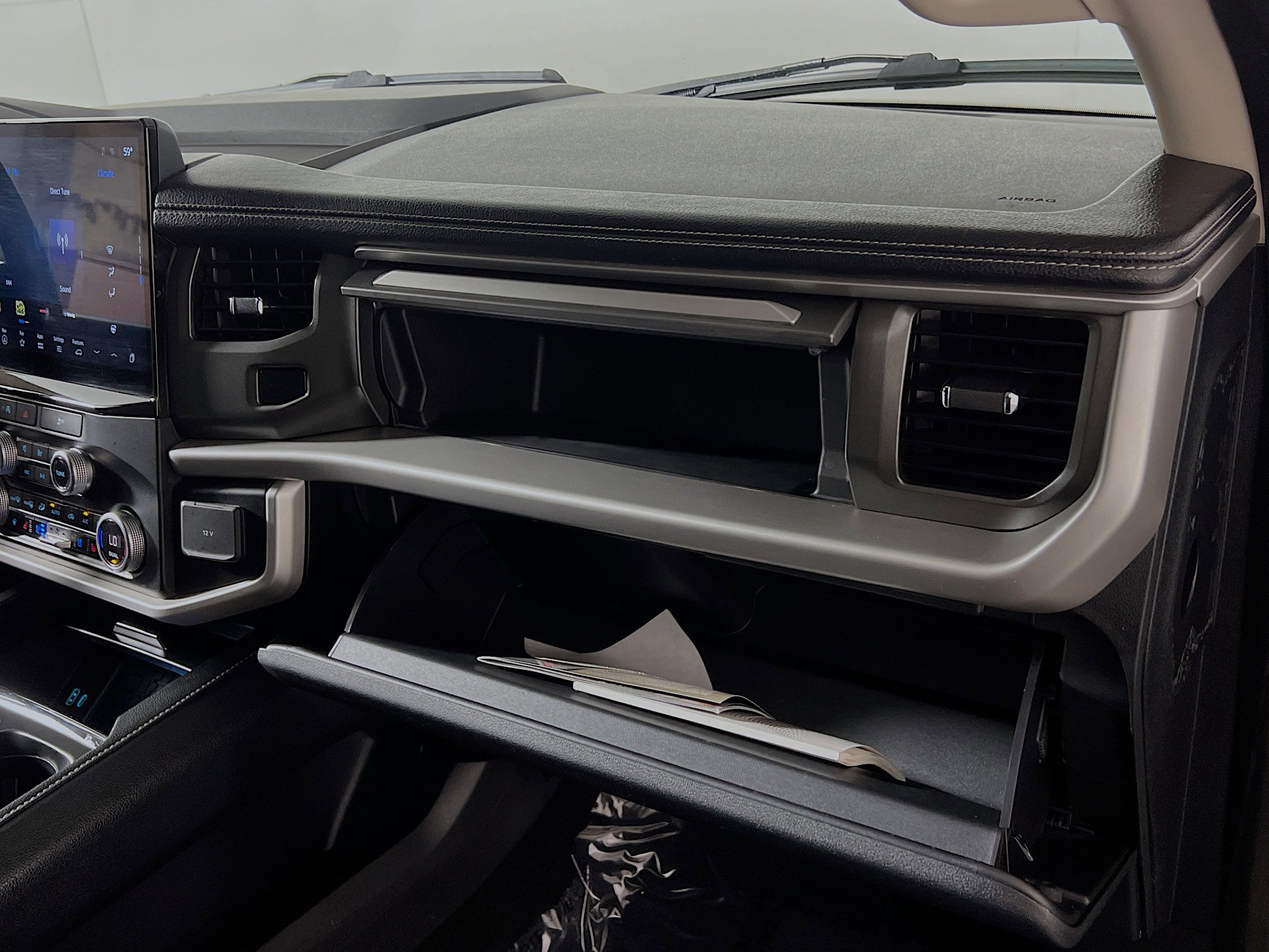 Used 2024 Ford Expedition XLT image 35