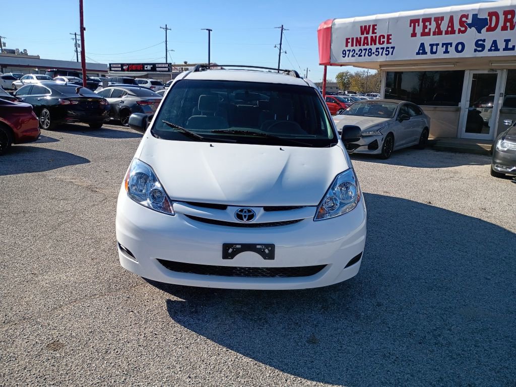 Used 2006 Toyota Sienna CE image 2