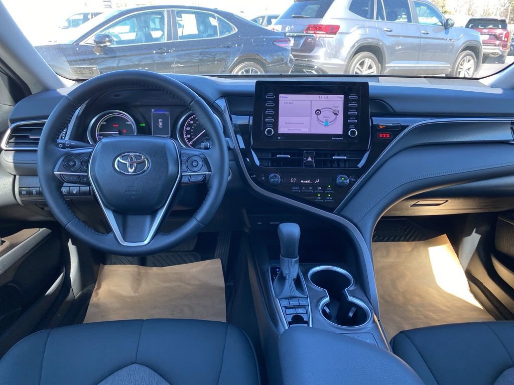 Used 2022 Toyota Camry LE w/ Cold Weather Package image 10