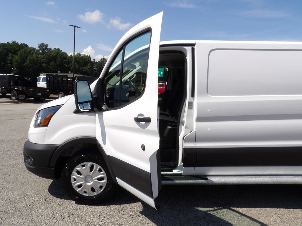 Used 2025 Ford Transit 250 Low Roof w/ Exterior Upgrade Package RWD image 13