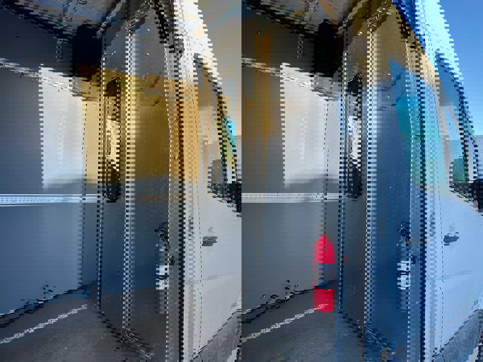 Used 2016 Freightliner Sprinter 2500 image 14