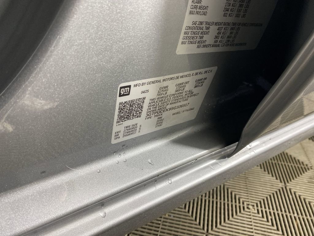 Used 2025 GMC Sierra 1500 Elevation image 33