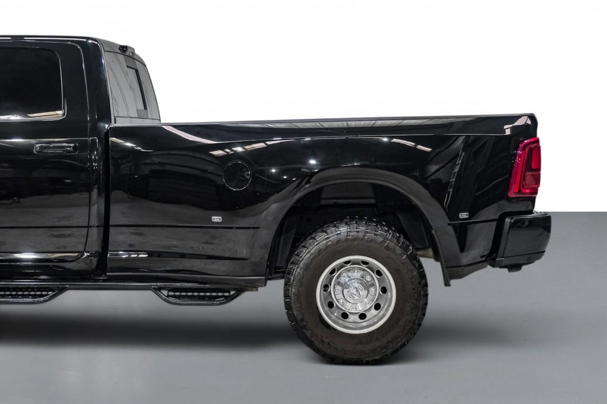 Used 2026 RAM 3500 Laramie AWD/4WD image 11