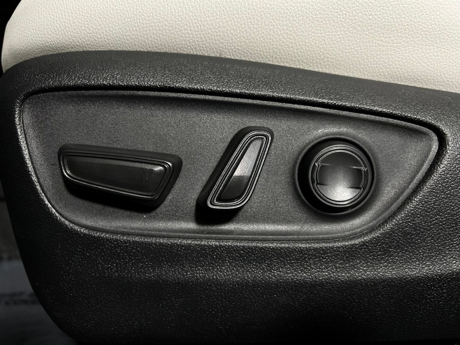 Used 2026 Toyota Grand Highlander FWD image 14