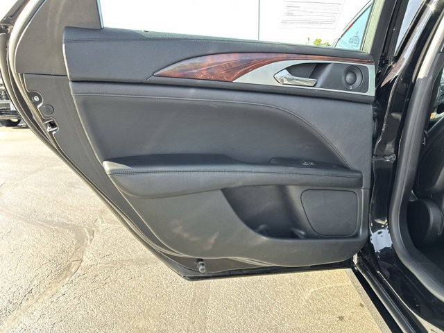 Used 2020 Lincoln MKZ Reserve w/ Elements Package FWD image 18