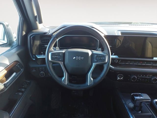 Used 2023 Chevrolet Silverado 1500 RST w/ Z71 Off-Road Package AWD/4WD image 12