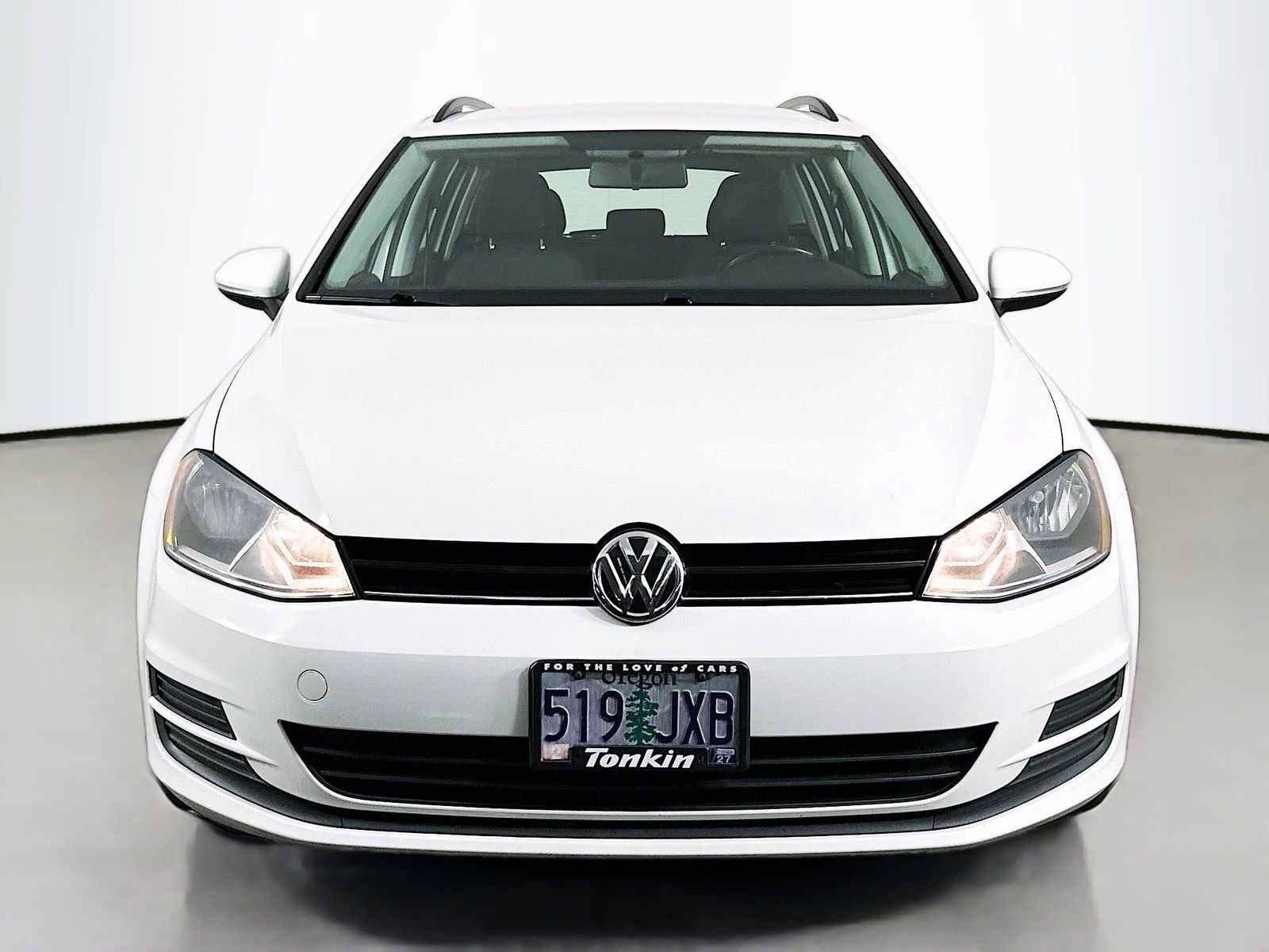 Used 2016 Volkswagen Golf S FWD image 2