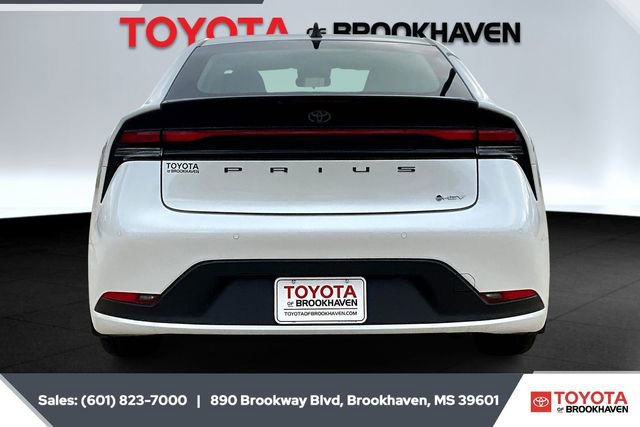 New 2026 Toyota Prius LE image 4