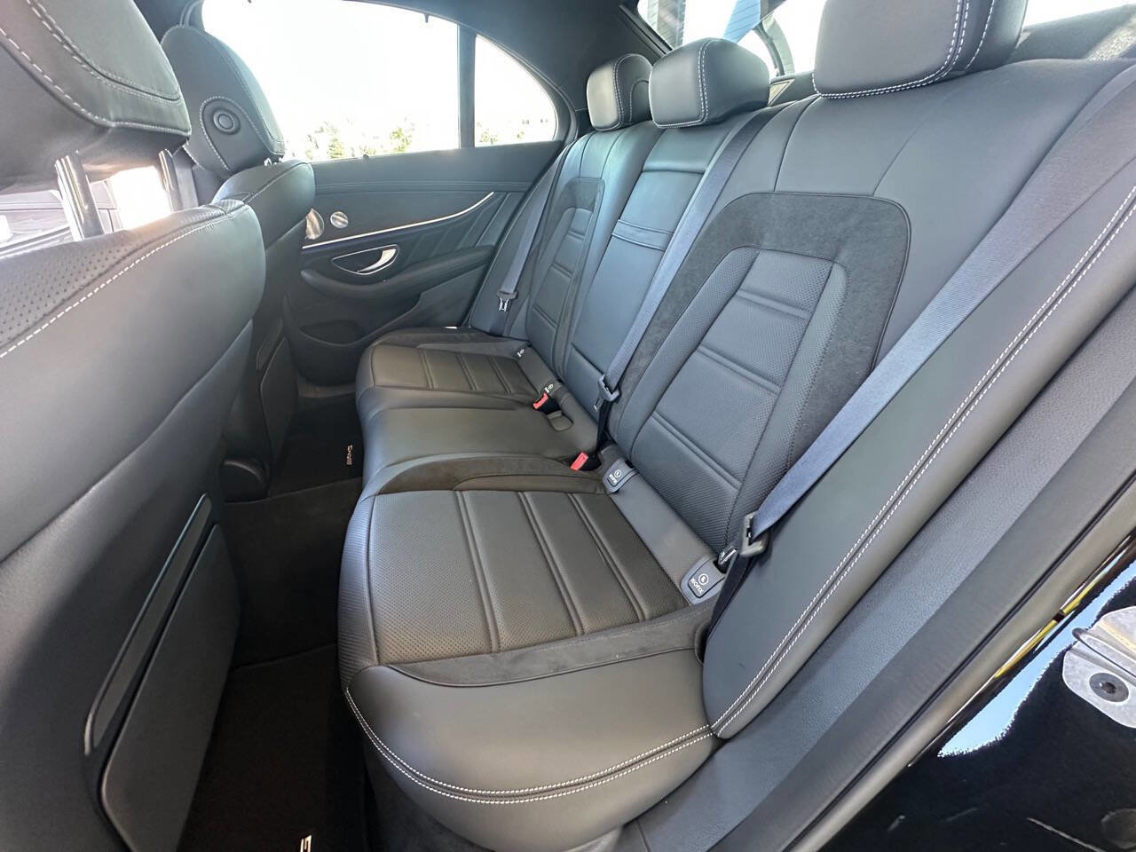 Used 2019 Mercedes-Benz E 53 AMG AMG E 53 AWD 4MATIC 4dr Sedan image 32