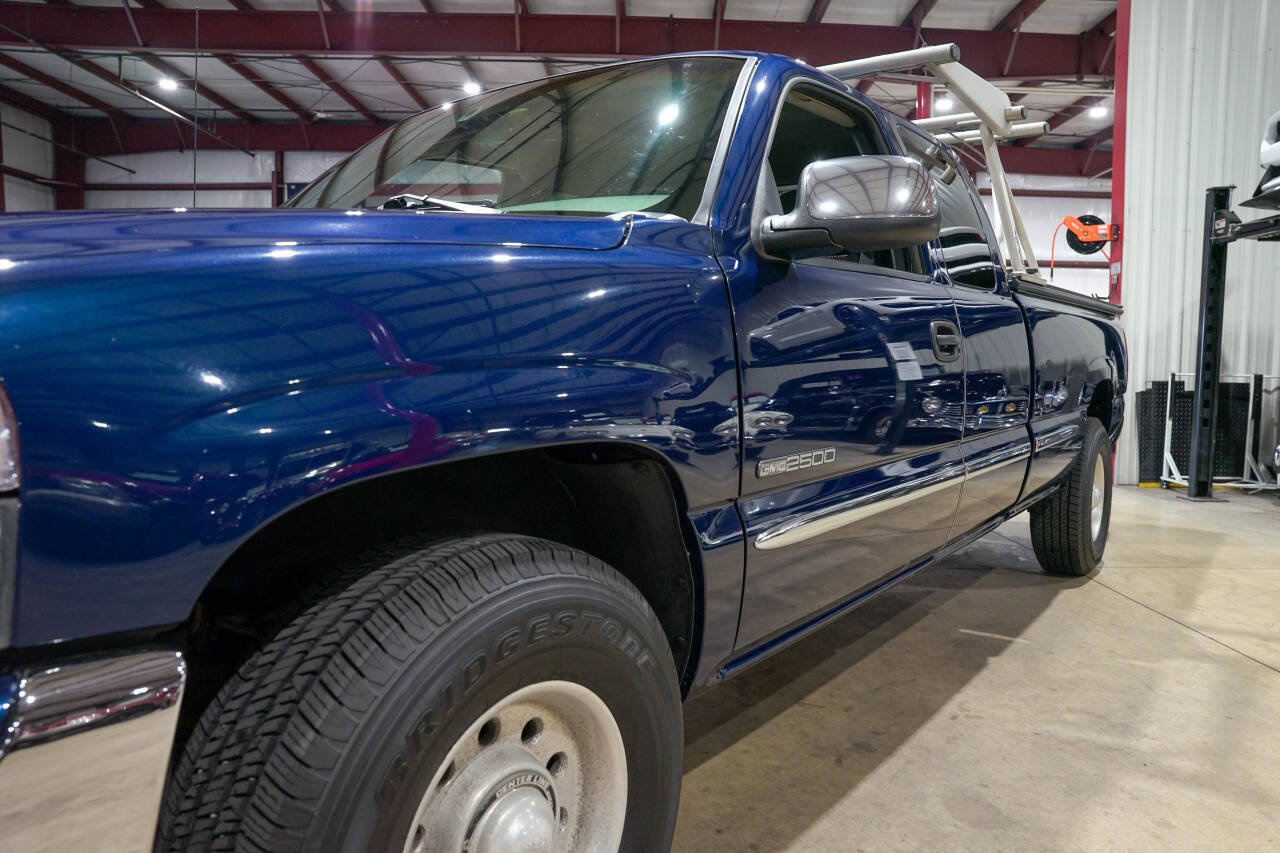 Used 1999 GMC Sierra 2500 SLE 3dr Extended Cab LB HD w/ Marketing Option Pkg image 34