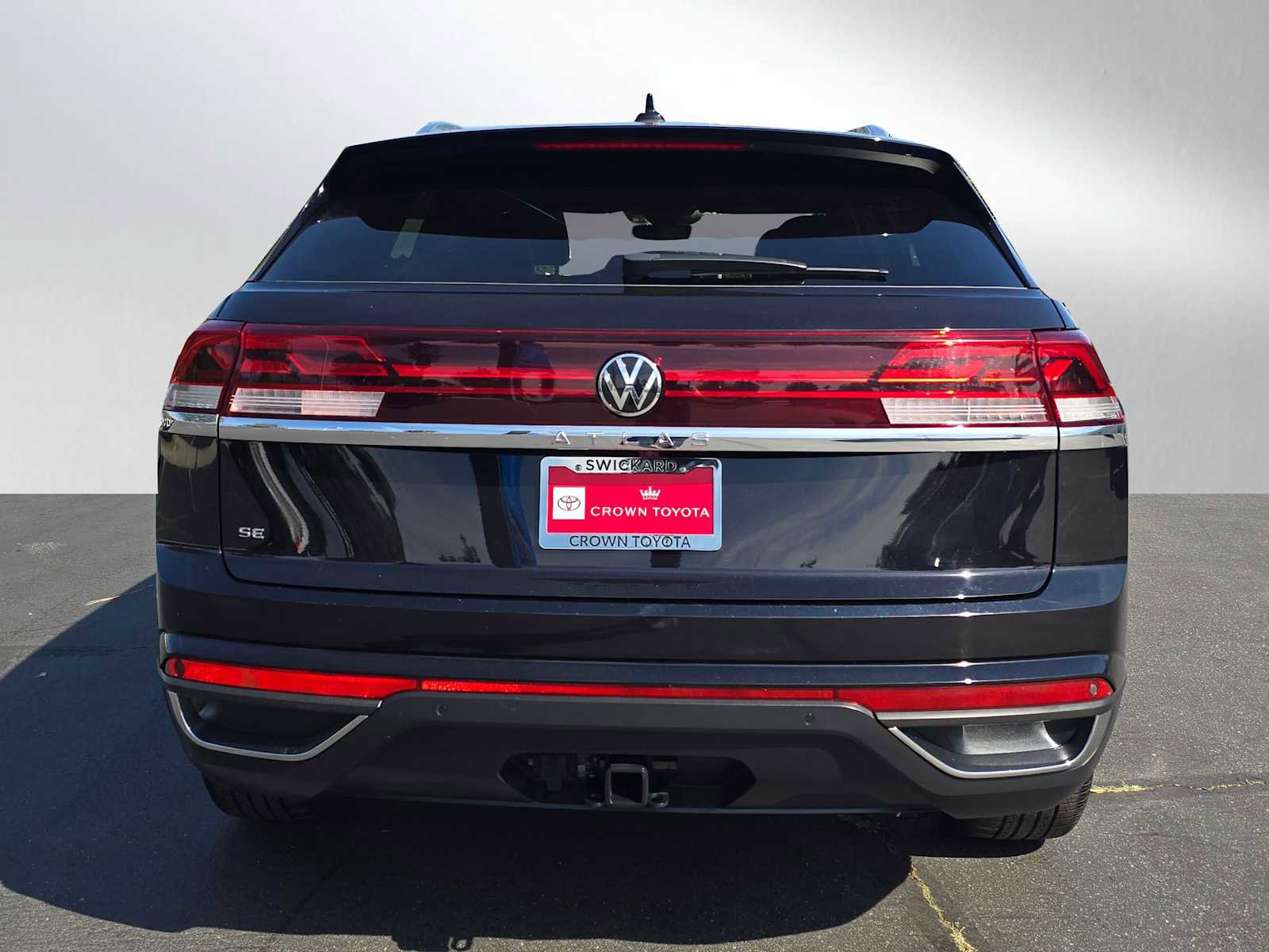 Used 2024 Volkswagen Atlas Cross Sport SE image 4