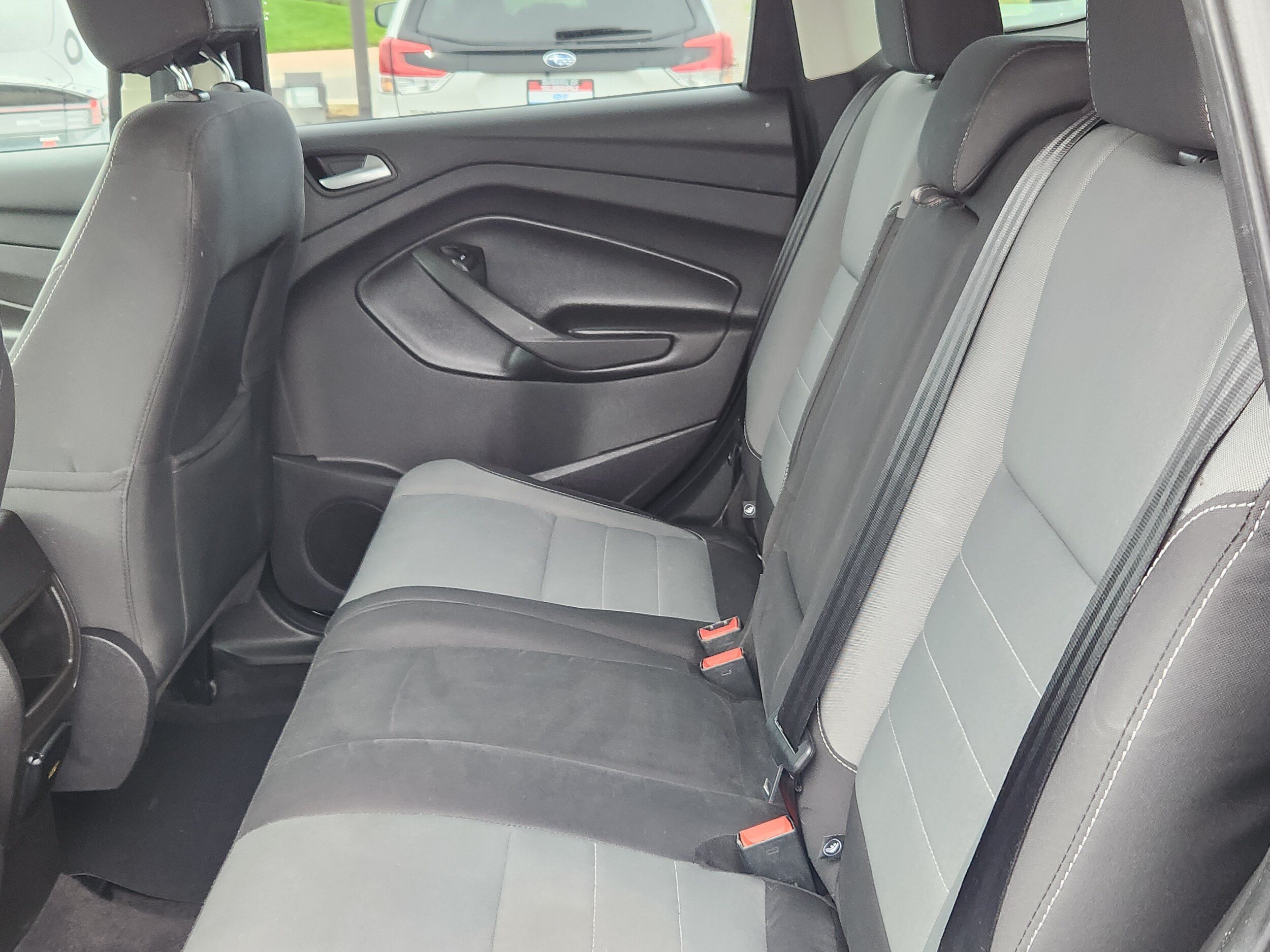 Used 2016 Ford Escape SE w/ SE Cold Weather Package AWD/4WD image 10