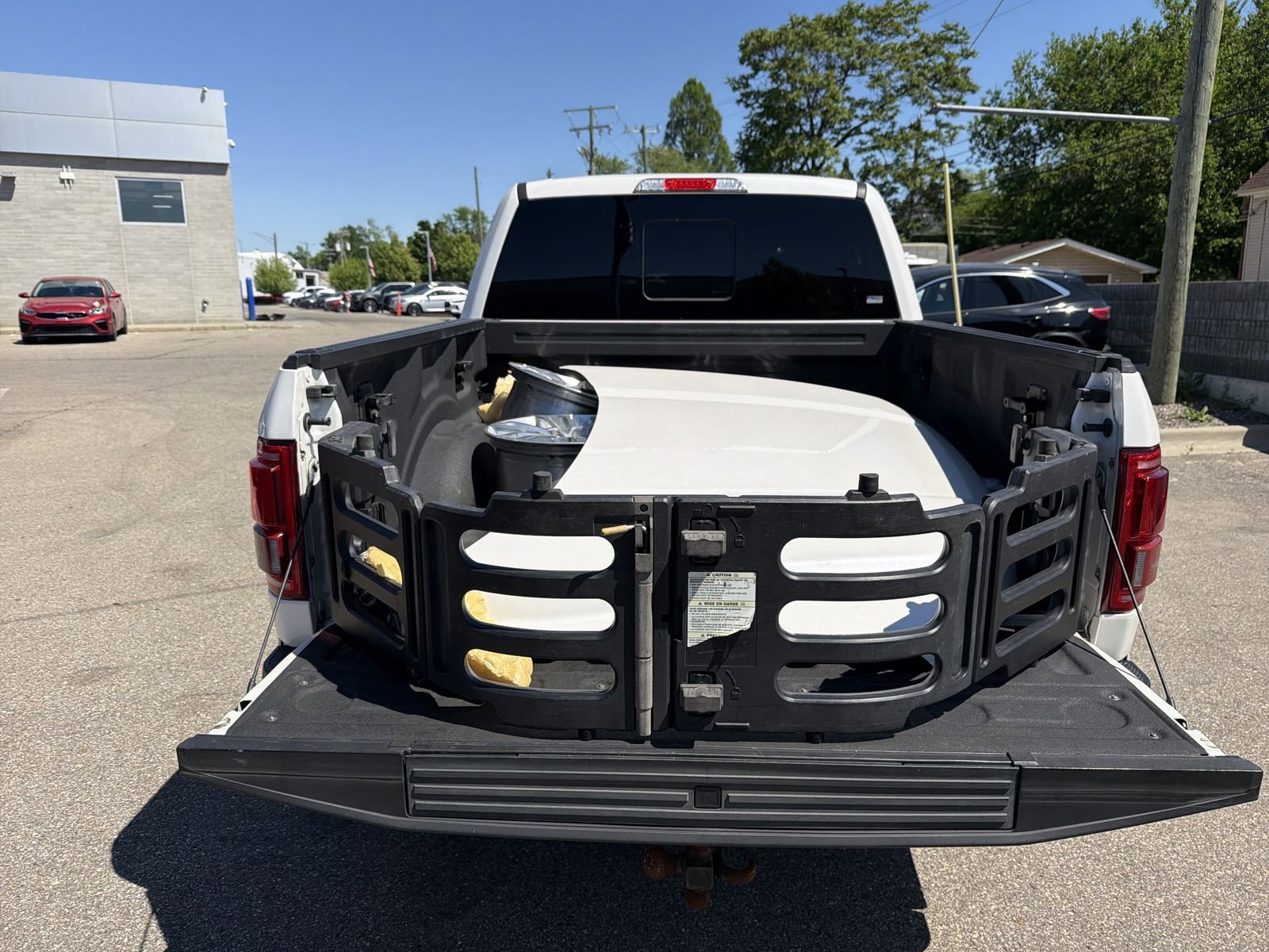 Used 2015 Ford F150 Platinum w/ Equipment Group 701A Luxury AWD/4WD image 43