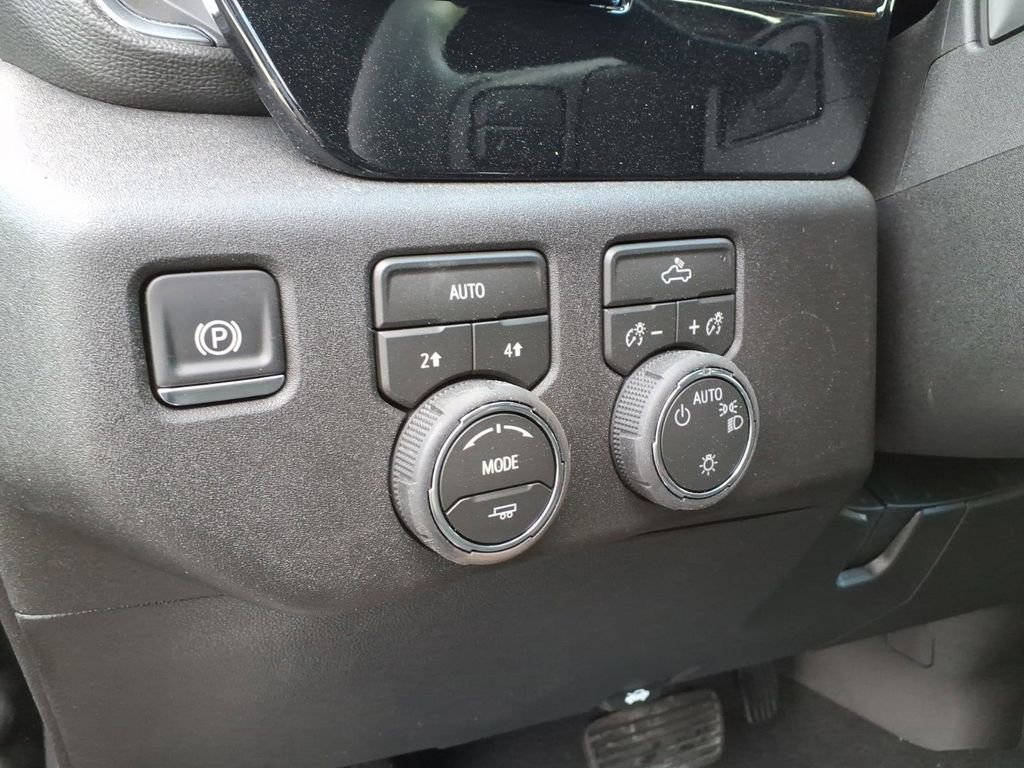 New 2026 Chevrolet Silverado 1500 LT image 7