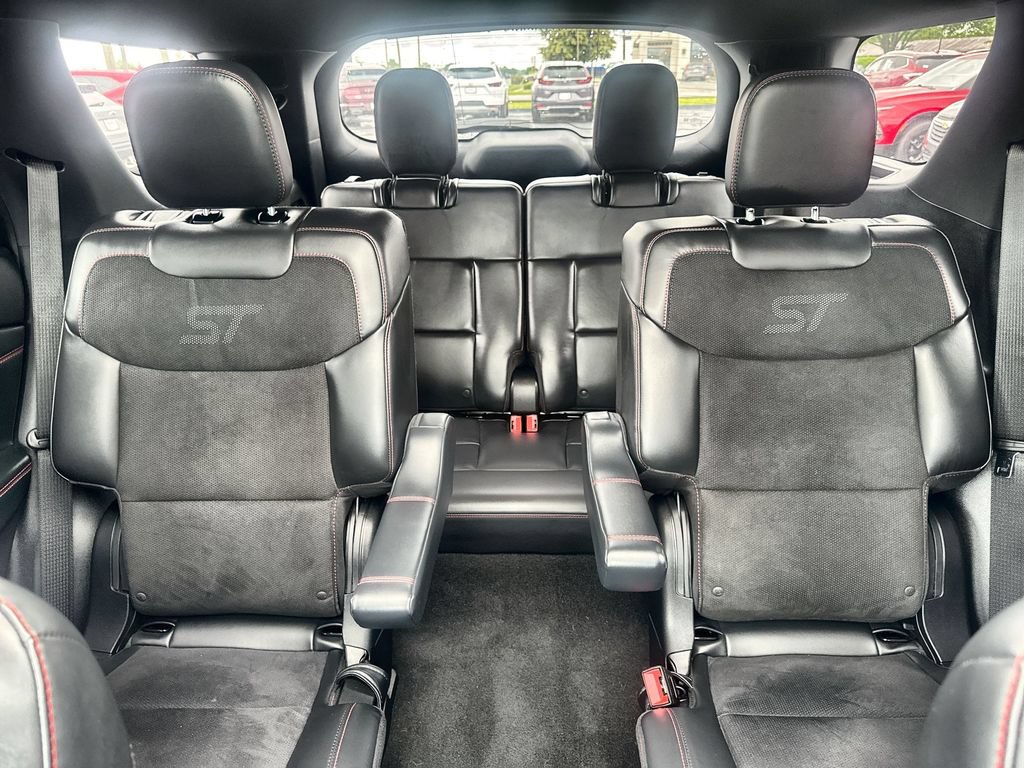 Used 2025 Ford Explorer ST AWD/4WD image 18