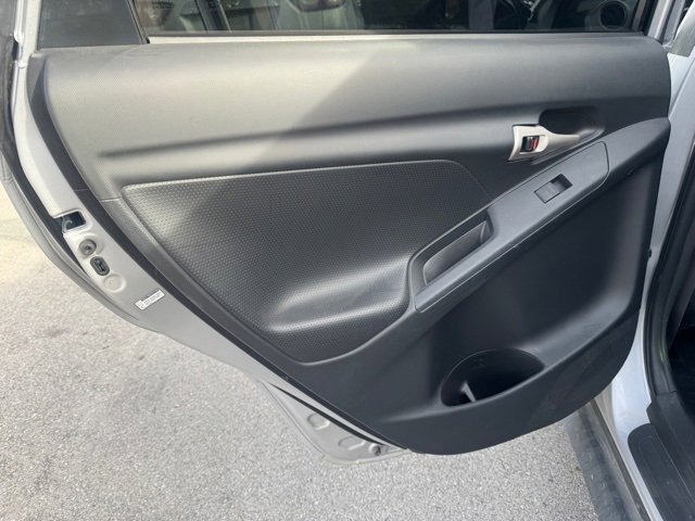 Used 2009 Pontiac Vibe w/ Preferred Package image 10