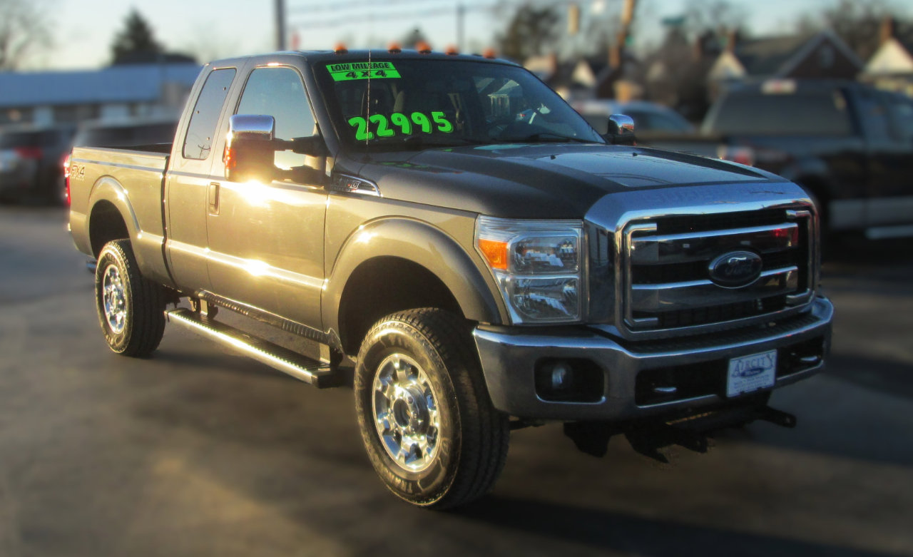 Used 2015 Ford F250 XLT w/ XLT Premium Package image 2