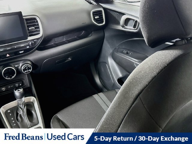 Certified 2026 Hyundai Venue SEL FWD image 29