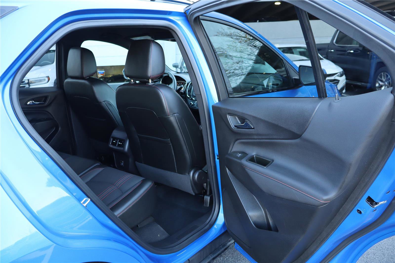 Used 2024 Chevrolet Equinox RS image 29