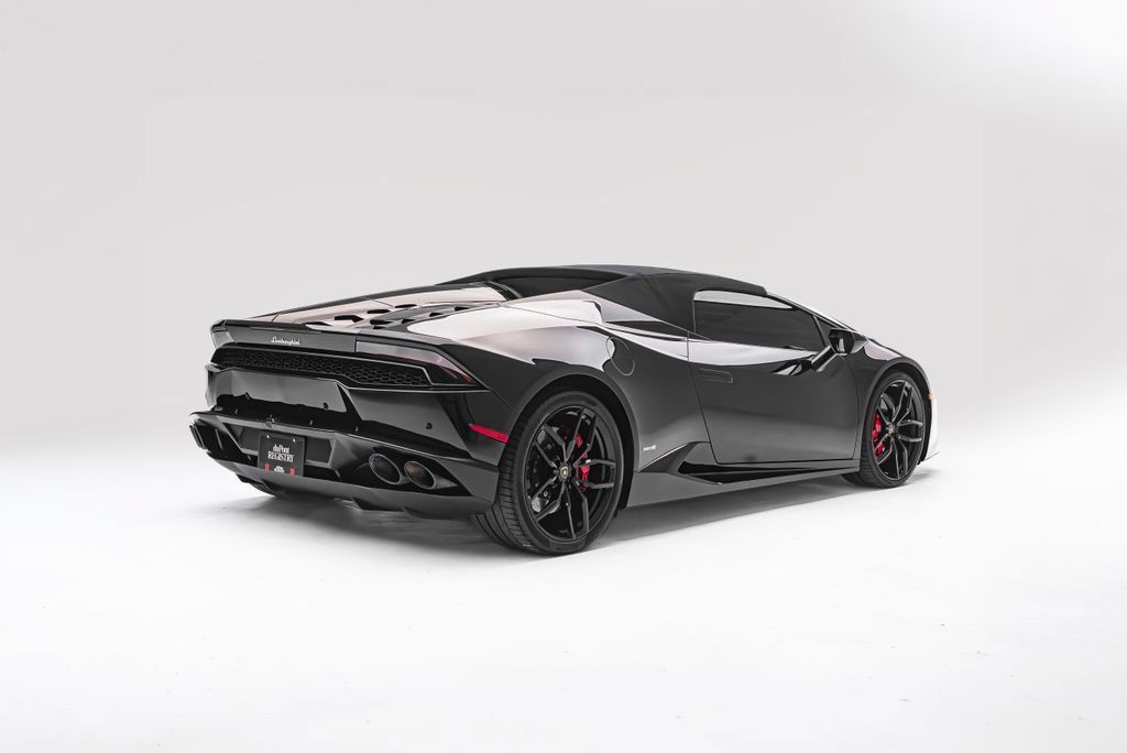 Used 2016 Lamborghini Huracan LP 610-4 AWD/4WD image 4