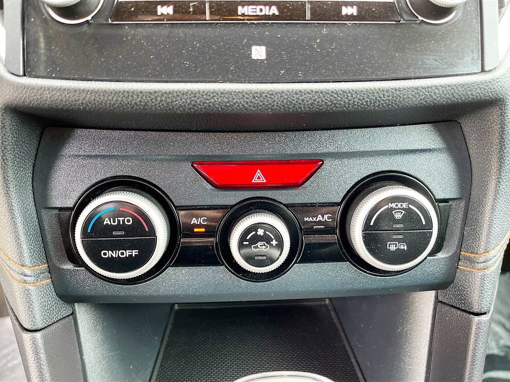 Used 2022 Subaru Crosstrek 2.5i Limited w/ Moonroof Package 1 image 15