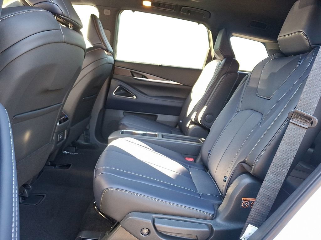 New 2026 INFINITI QX60 Luxe w/ Dark Cargo Package image 5