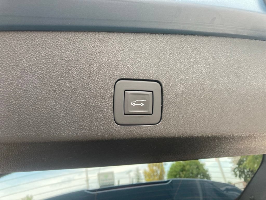 Used 2024 Buick Encore GX Preferred AWD/4WD image 11