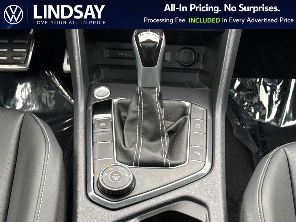 Used 2023 Volkswagen Tiguan SE R-Line AWD/4WD image 16