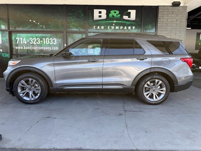 Used 2021 Ford Explorer XLT w/ Equipment Group 202A RWD image 4
