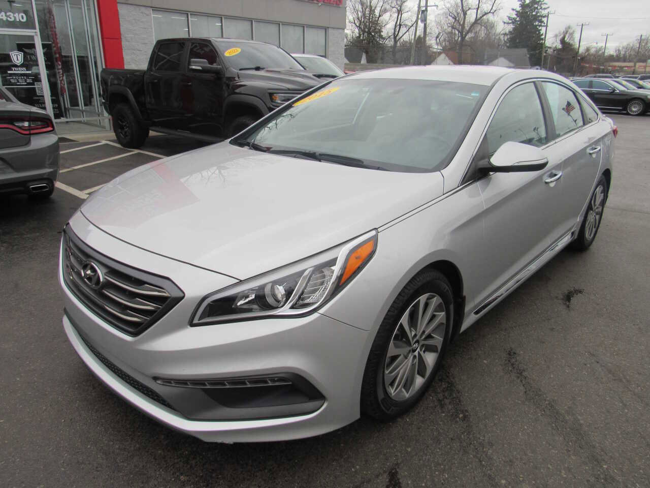 Used 2015 Hyundai Sonata Sport w/ Option Group 03 image 1