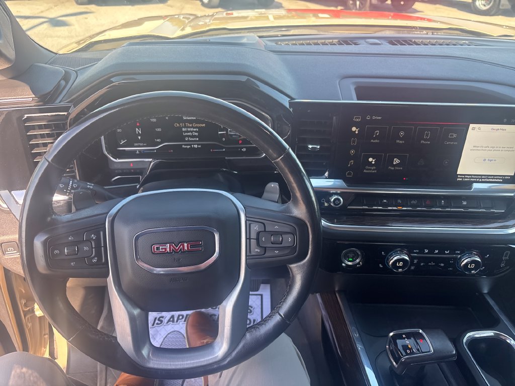 Used 2022 GMC Sierra 1500 Elevation w/ LPO, Elevation Black Package AWD/4WD image 17