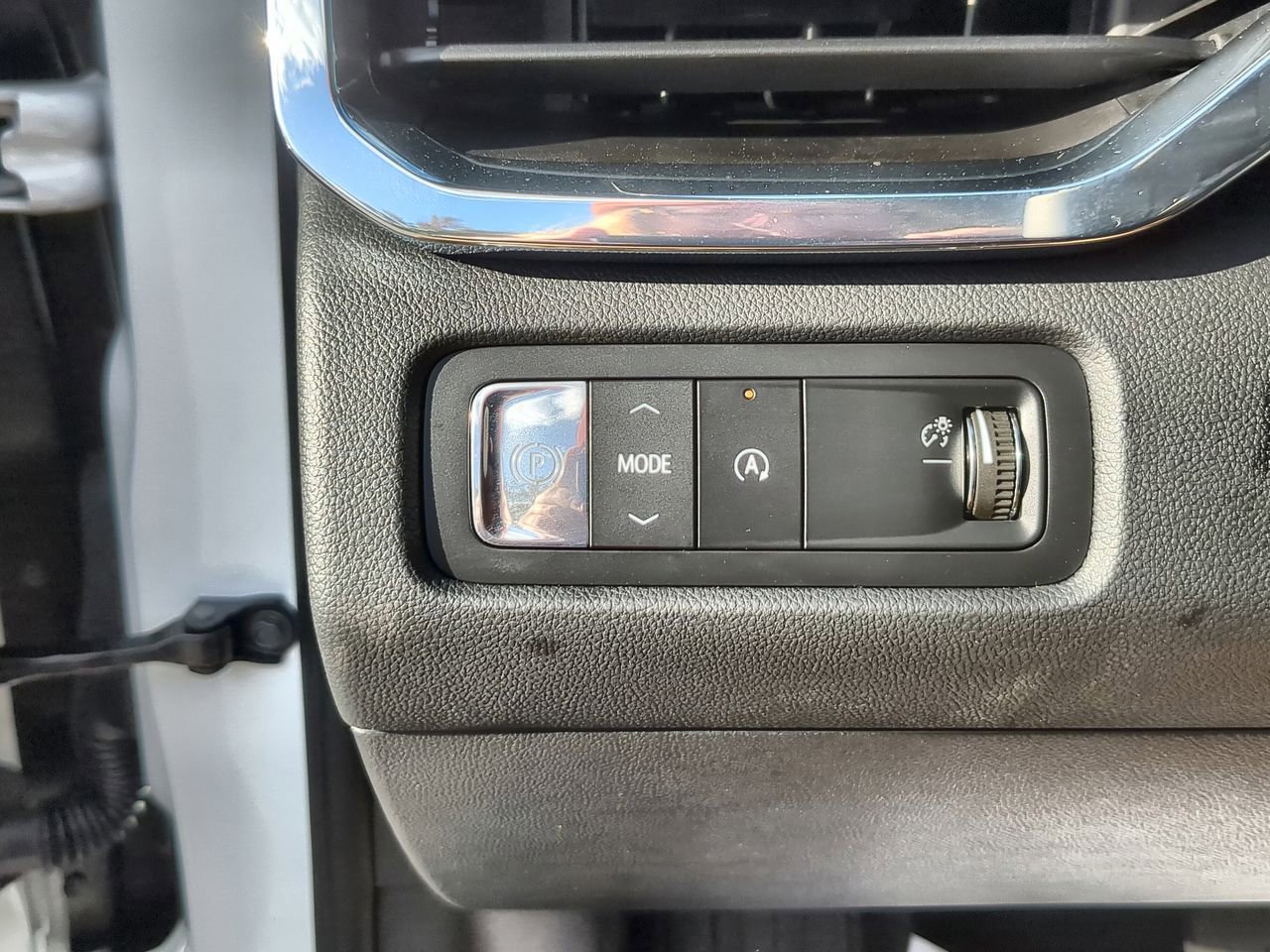 Used 2026 GMC Acadia Elevation w/ Black Edition FWD image 18