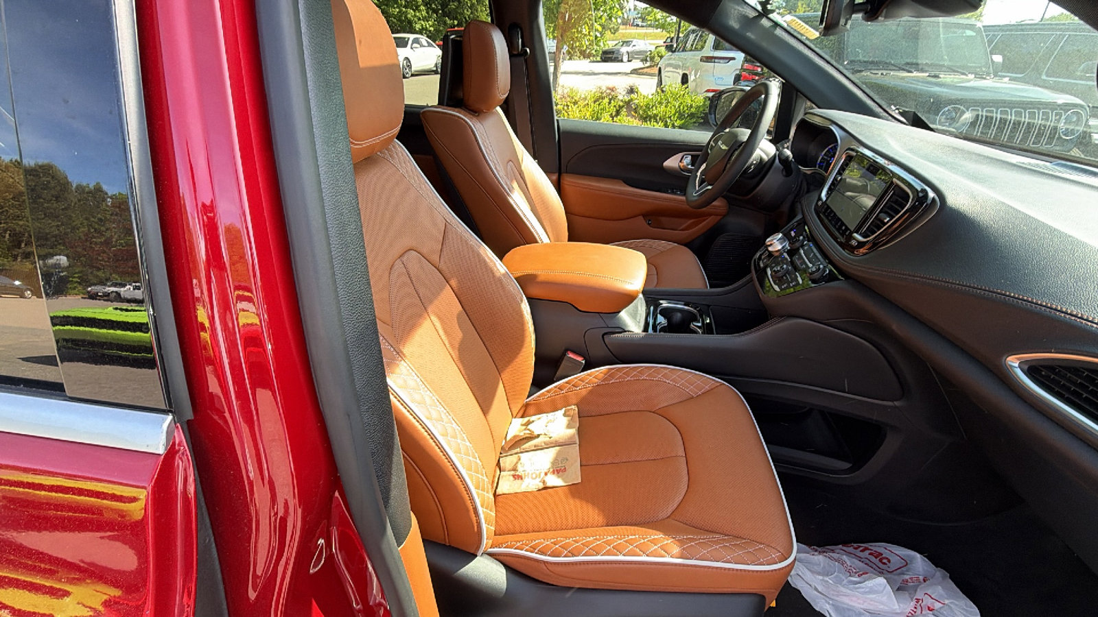 Used 2026 Chrysler Pacifica Pinnacle FWD image 20