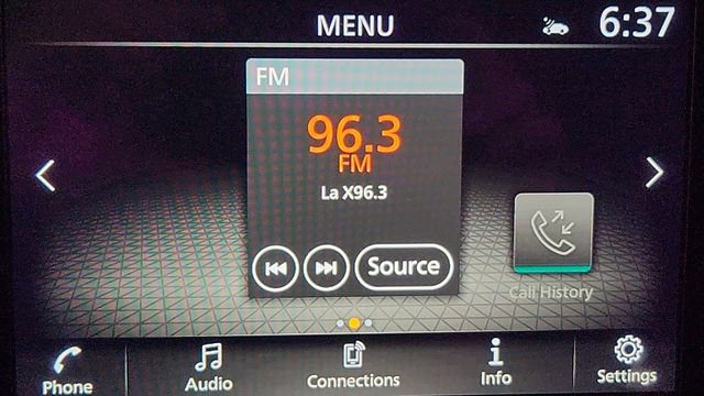 Used 2024 Nissan Rogue SV image 12