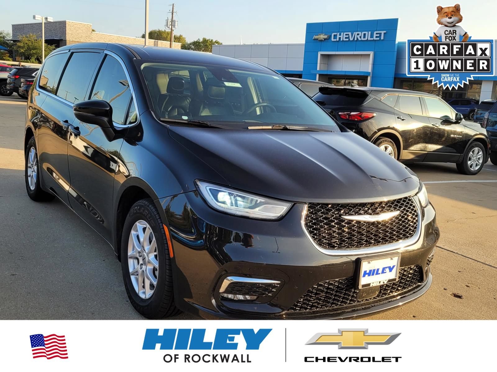 Used 2023 Chrysler Pacifica Touring-L
