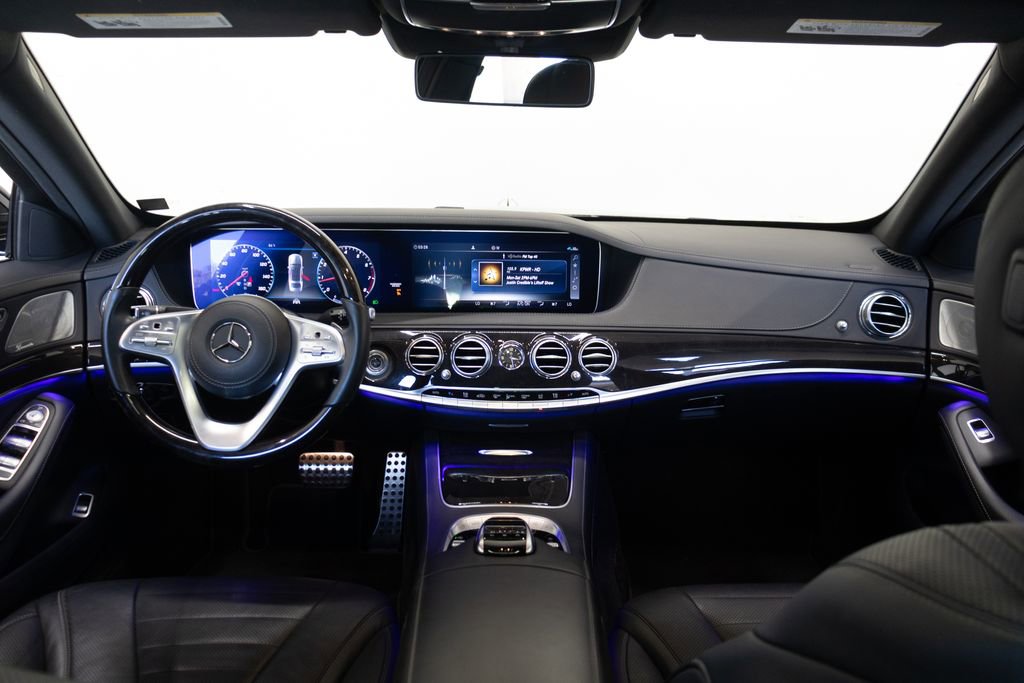 Used 2019 Mercedes-Benz S 560 Sedan image 25