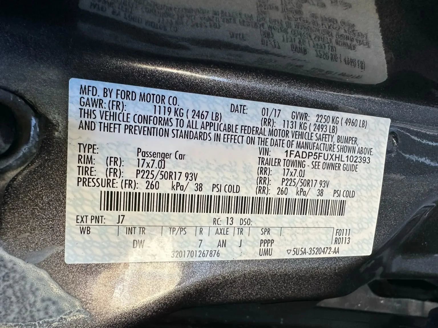 Used 2017 Ford C-MAX Energi Titanium w/ Equipment Group 501A image 36