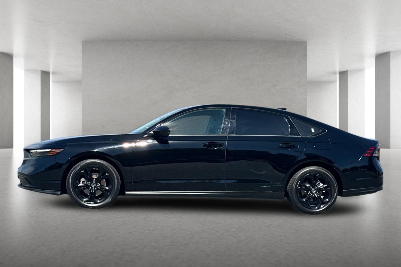 Used 2025 Honda Accord SE image 7
