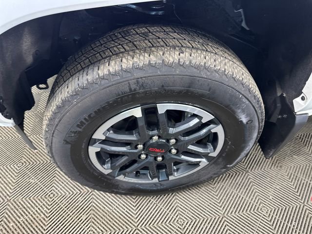 Used 2025 Toyota Tacoma TRD Sport w/ TRD Sport Upgrade Package image 10