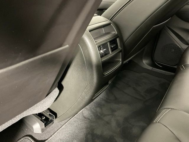 Certified 2025 Cadillac XT5 Premium Luxury image 15