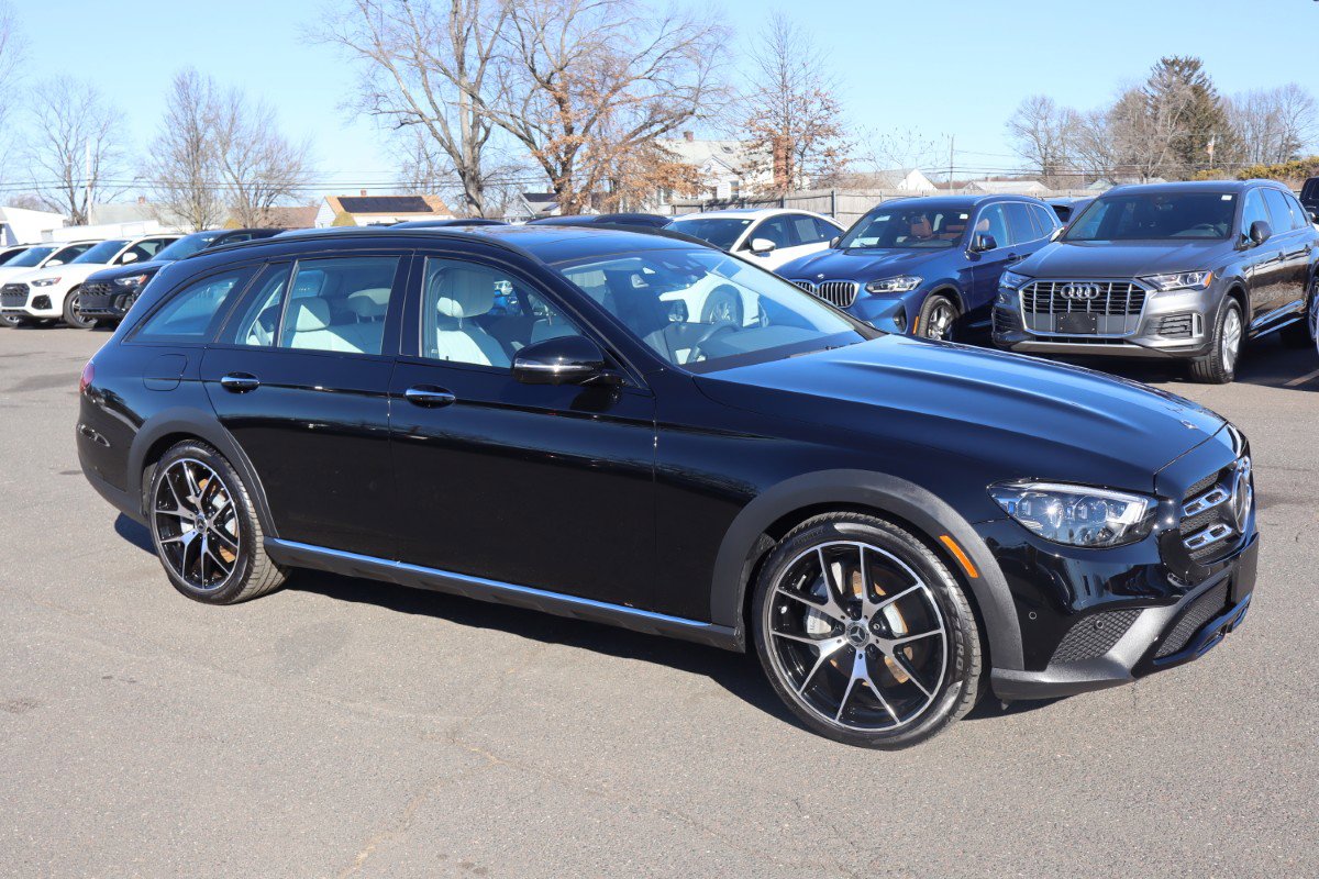 Used 2023 Mercedes-Benz E 450 4MATIC All-Terrain Wagon w/ Premium Package image 3