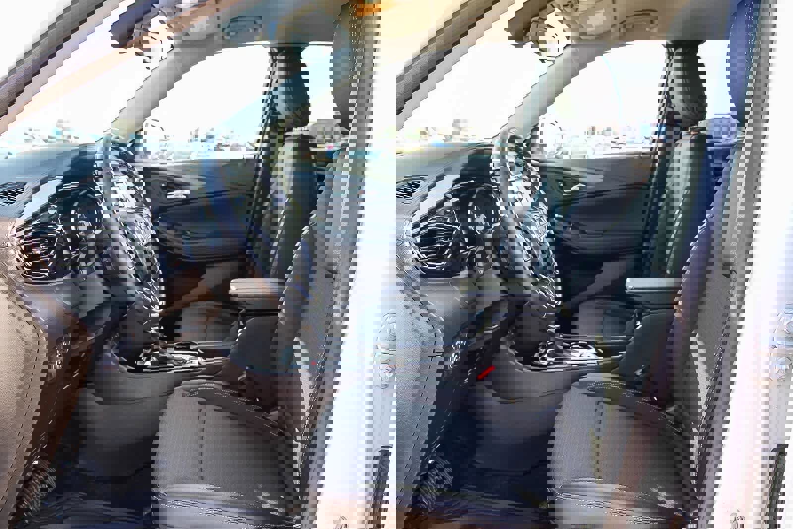 Used 2023 Buick Encore GX Preferred w/ Cold Weather Comfort Package image 4