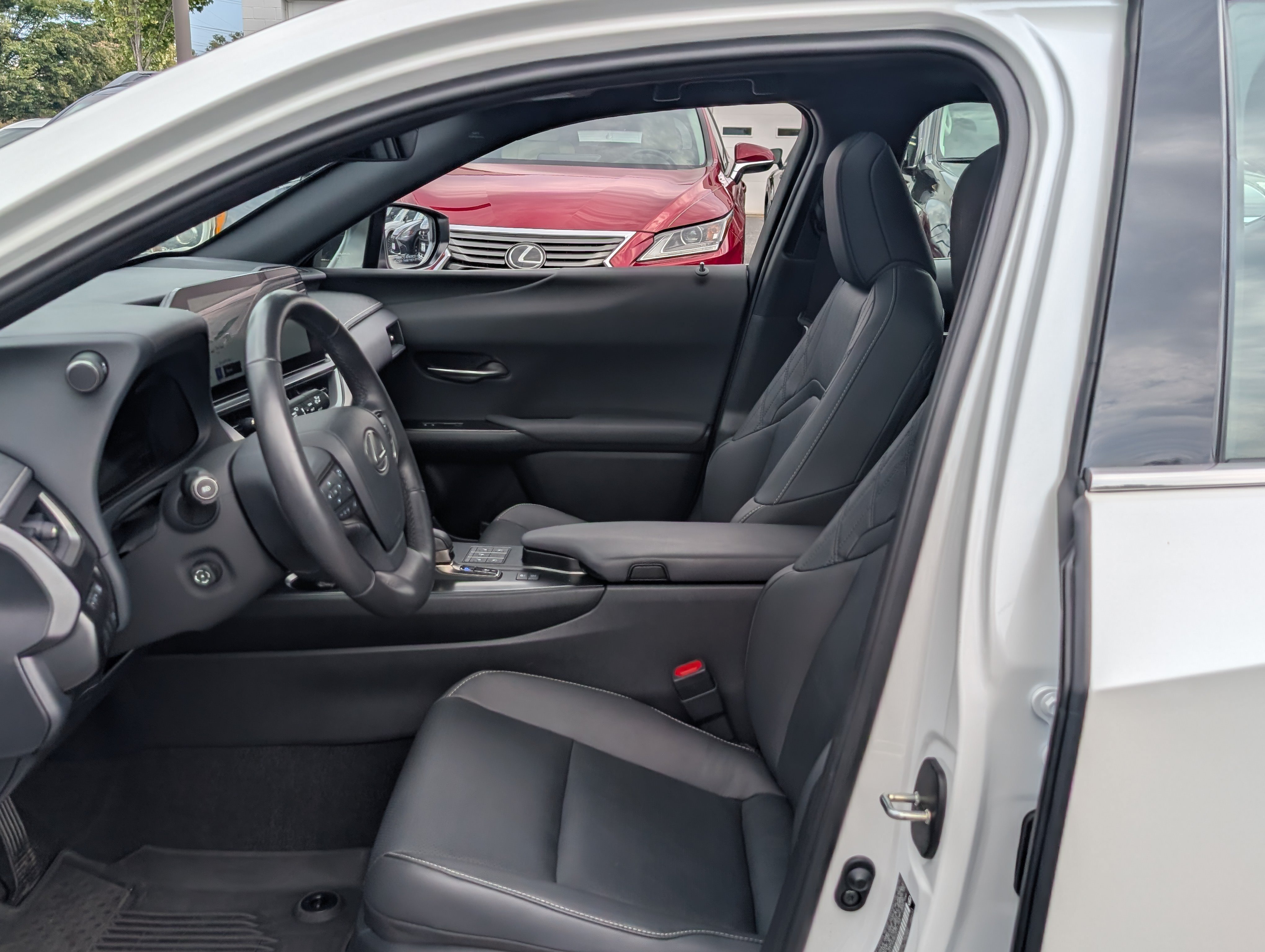 Used 2025 Lexus UX 300h AWD w/ Accessory Package (Z1) image 16