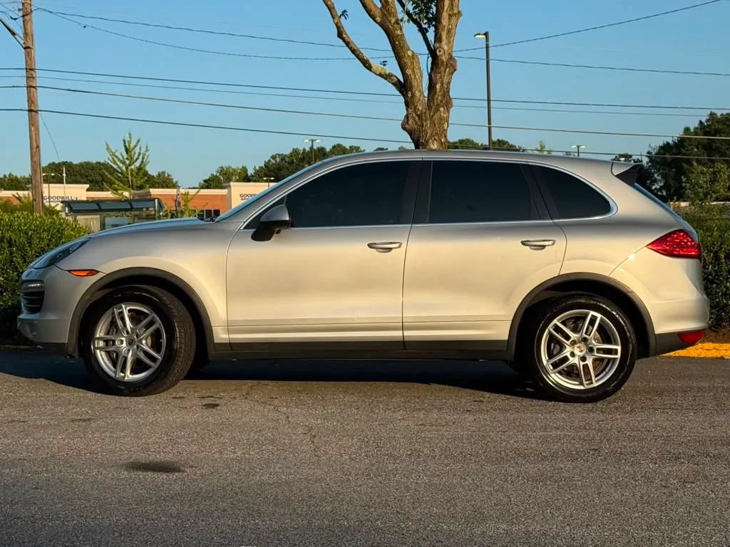 Used 2013 Porsche Cayenne AWD/4WD image 6