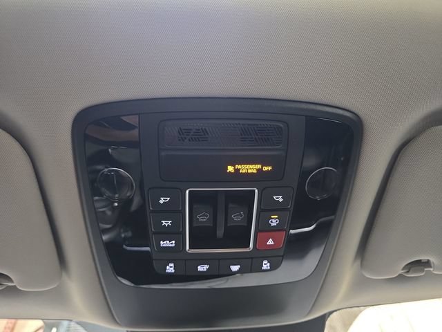 Used 2025 Kia Carnival SX Prestige FWD image 25