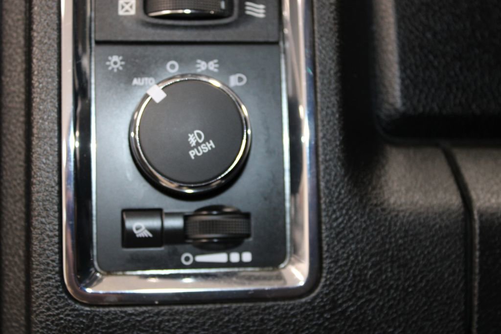 Used 2014 RAM 1500 Laramie Longhorn w/ Convenience Group image 22