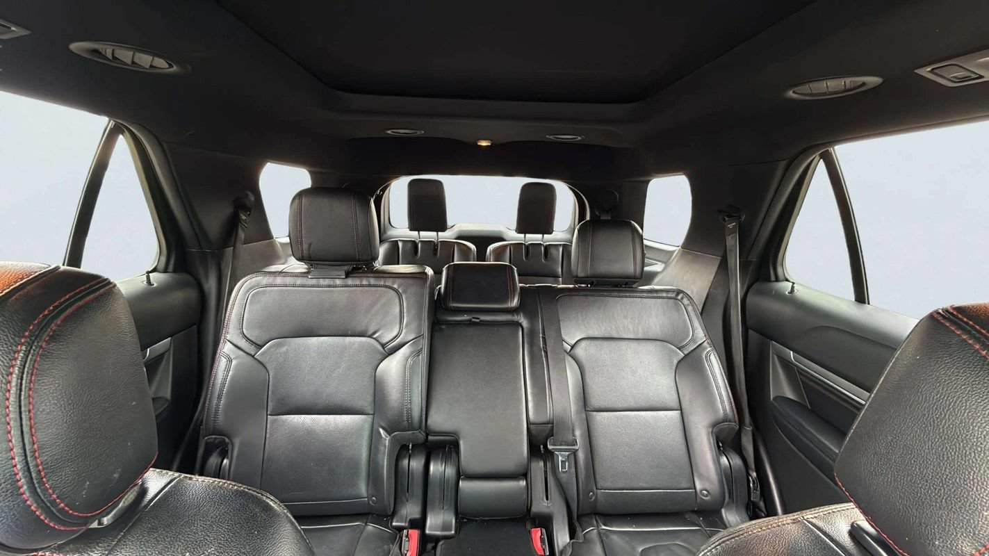 Used 2016 Ford Explorer Sport w/ Equipment Group 401A AWD/4WD image 17