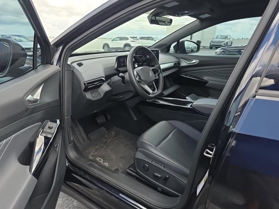 Used 2023 Volkswagen ID.4 Pro S image 12