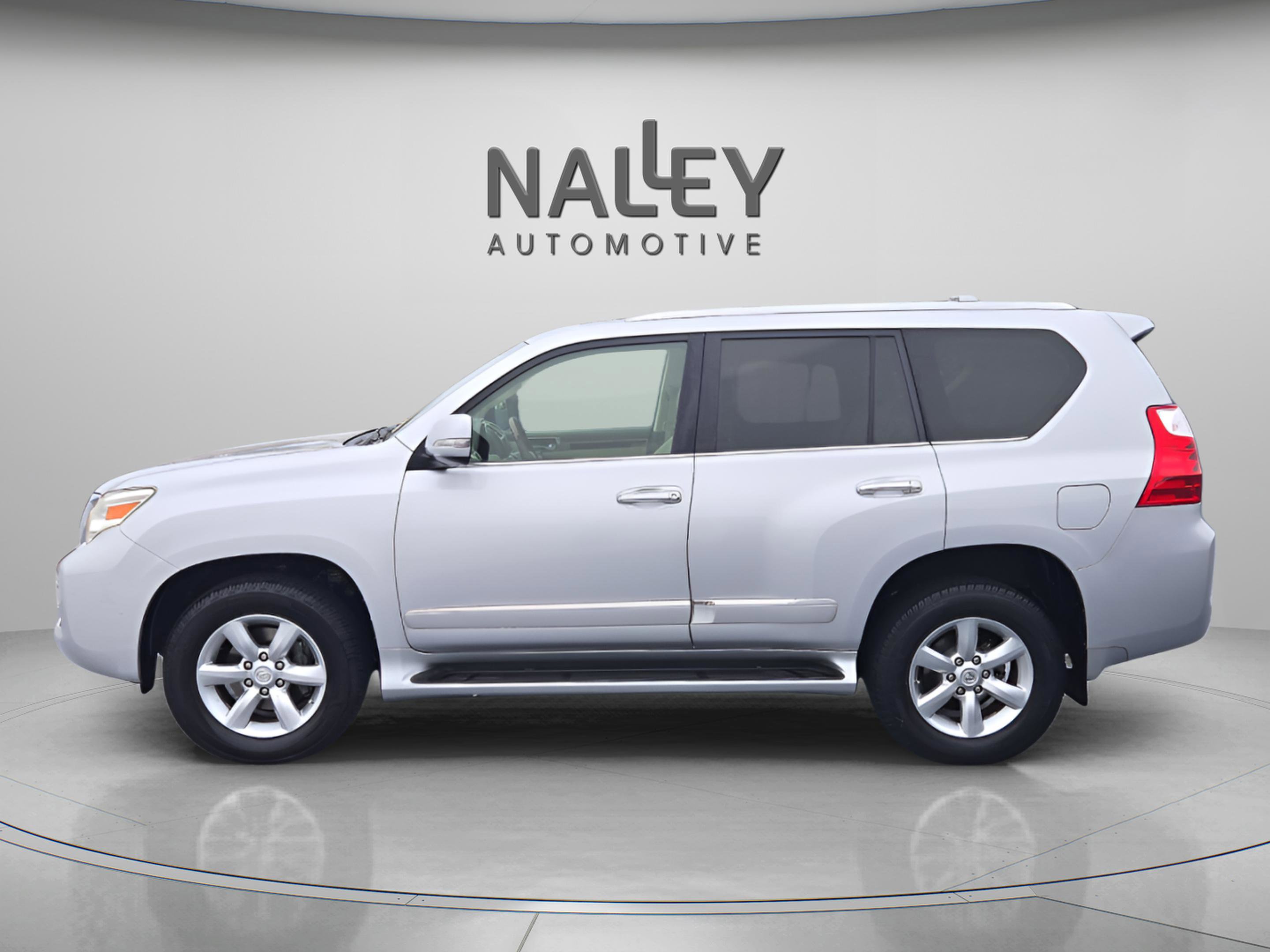 Used 2012 Lexus GX 460 image 2