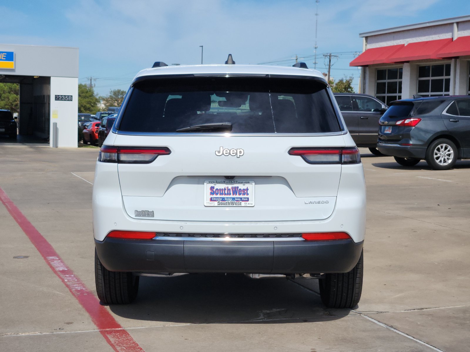 New 2026 Jeep Grand Cherokee L Laredo RWD image 8